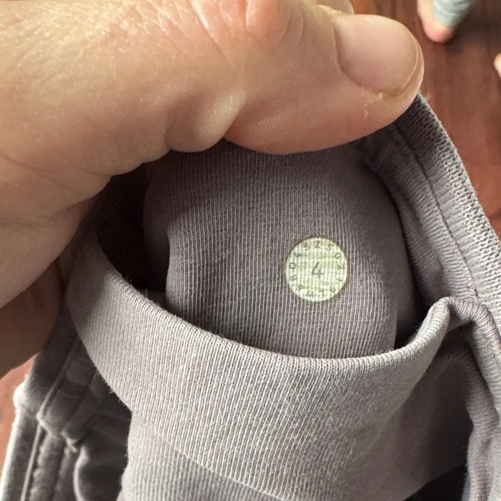 Lululemon leggings - Picture 4 of 4